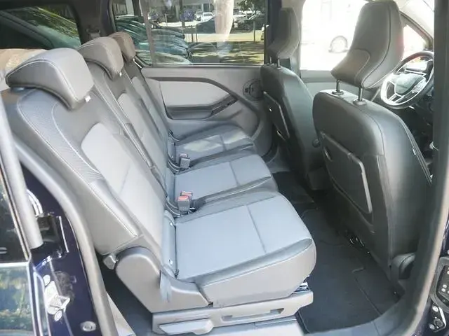 Gebraucht Renault Kangoo Techno 131 PS (96 kW) 2025 Blau Van / Kleinbus