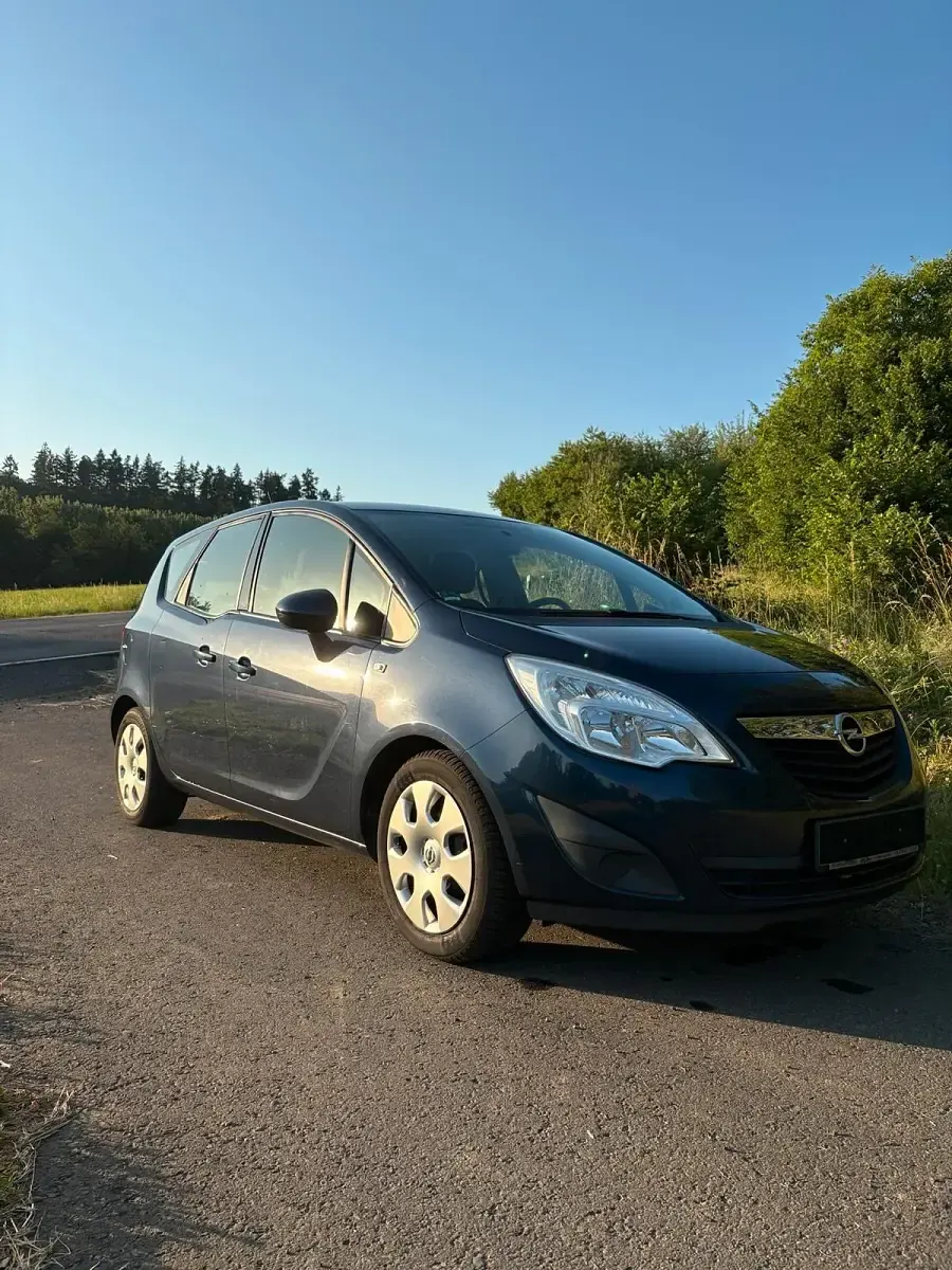 Gebraucht Opel Meriva Edition 101 PS (74 kW) 2012 Blau Van / Kleinbus