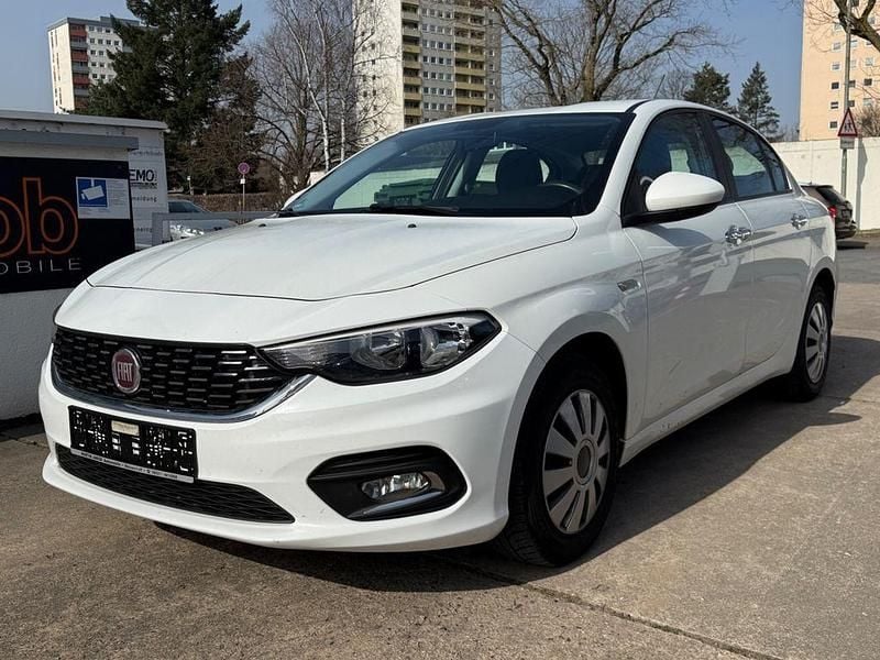 Gebraucht Fiat Tipo Pop 95 PS (69 kW) 2018 Weiß Limousine