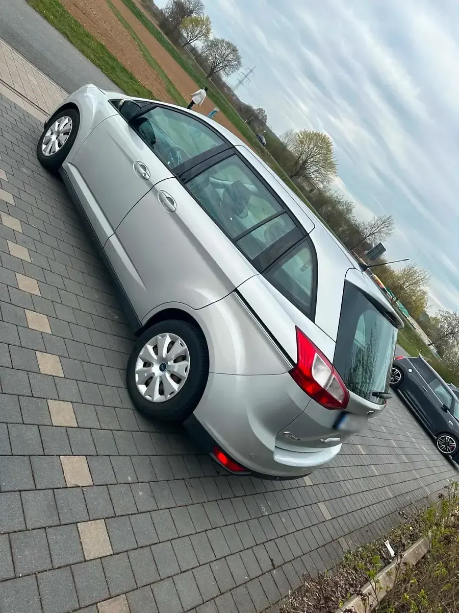 Gebraucht Ford Grand C-Max 140 PS (102 kW) 2012 Silber Van / Kleinbus
