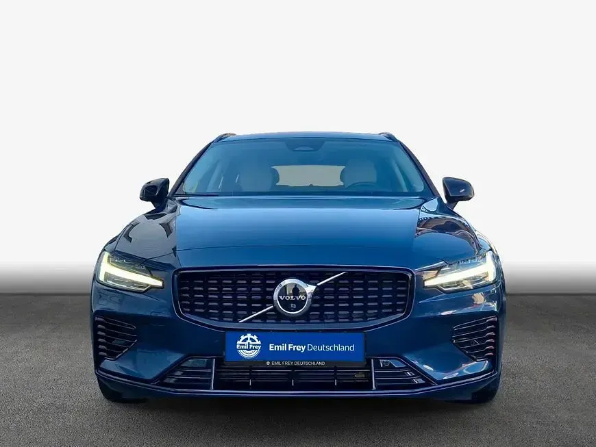 Używany Volvo V60 Ultimate 455 KM (334 kW) 2022 Niebieski Kombi