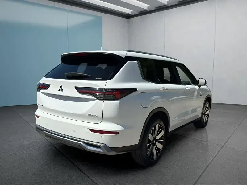 Neu Mitsubishi Outlander P-HEV 306 PS (225 kW) 2025 Weiß SUV