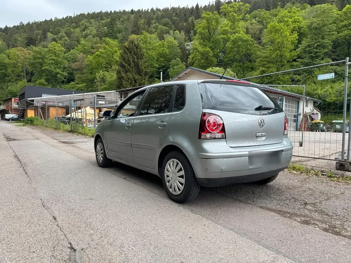 Gebraucht VW Polo 64 PS (47 kW) 2006 Grau Kleinwagen