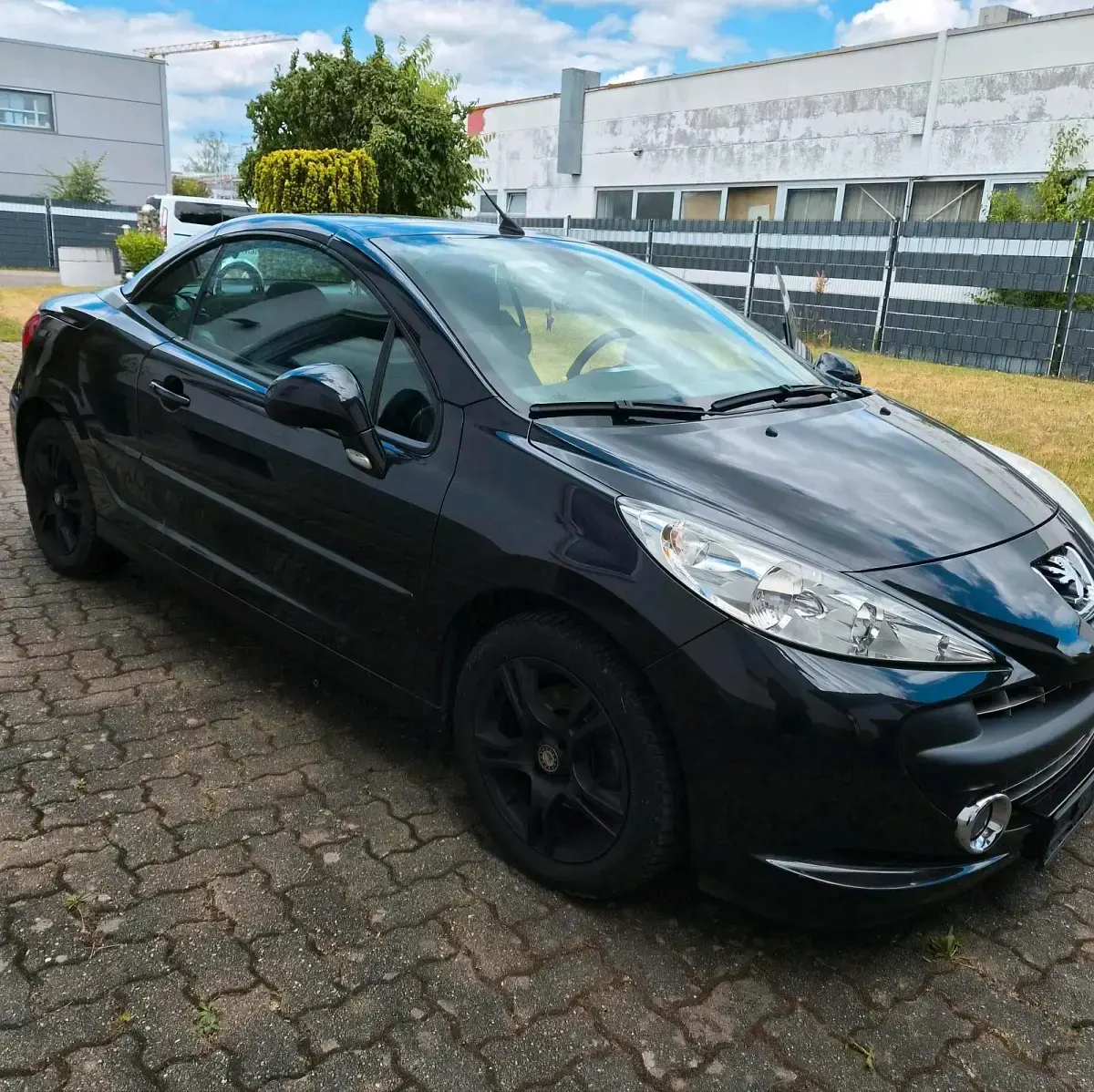 Gebraucht Peugeot 207 CC 120 PS (88 kW) 2008 Schwarz Cabrio