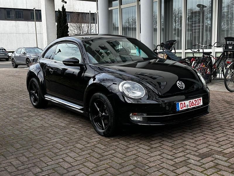 Gebraucht VW Beetle Cup 105 PS (77 kW) 2014 Schwarz Kleinwagen