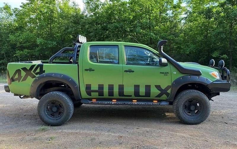Grün Gebraucht 2008 Toyota HiLux Sol Abholung | 16.000 € (Fairer Preis) - Bild 1/4