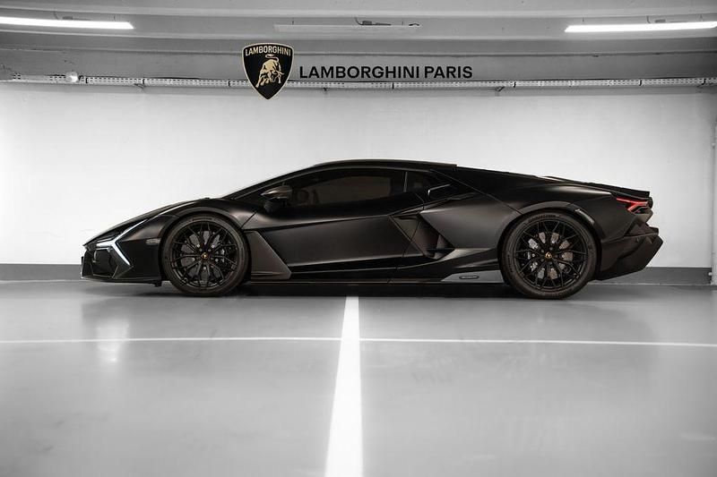 Gebraucht Lamborghini Revuelto 1016 PS (747 kW) 2024 Schwarz Coupé