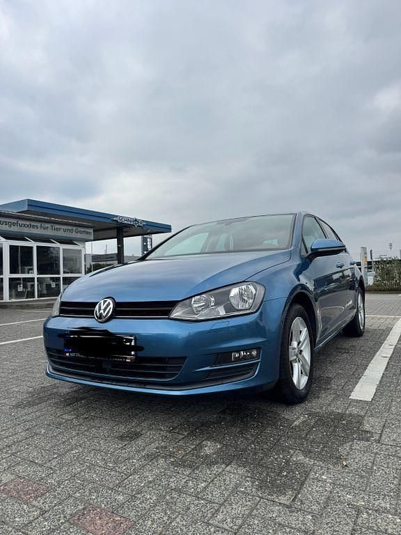 Gebraucht VW Golf VII Comfortline 86 PS (63 kW) 2015 Blau Limousine