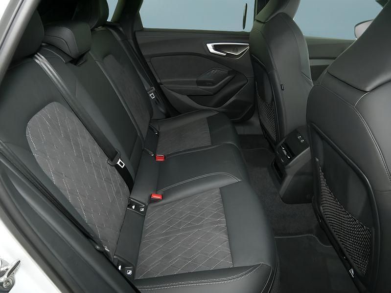 Gebraucht Audi A5 204 PS (150 kW) 2025 Weiß Limousine