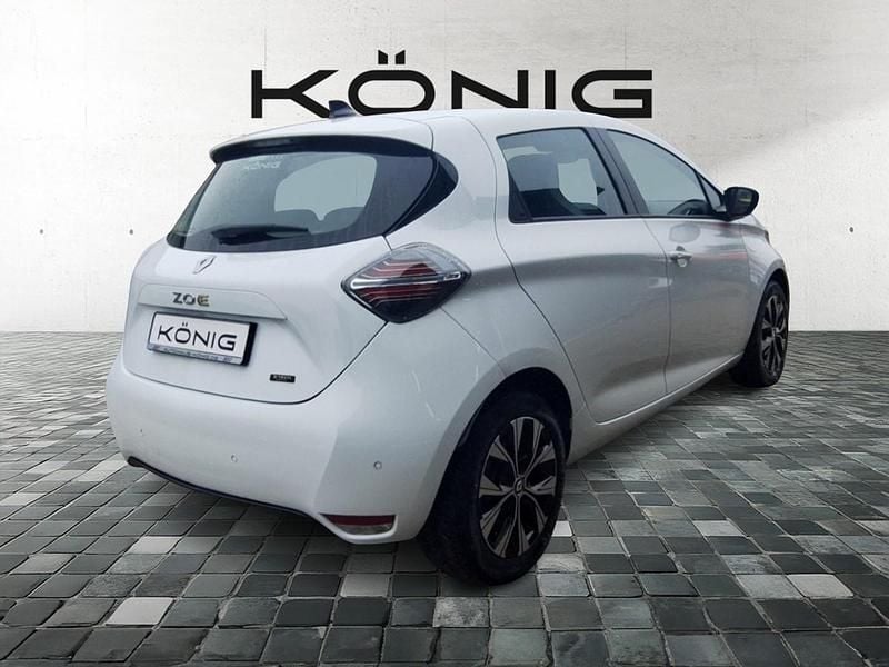 Second-hand Renault Zoe Evolution 100 kW (136 CP) 2024 Alb Hatchback