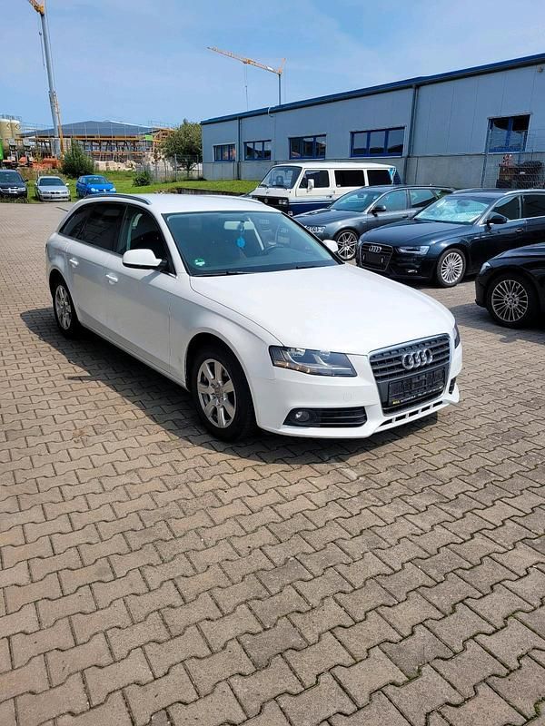 Weiß Gebraucht 2011 Audi A4 Kombi | 4.700 € (Superpreis) - Bild 1/4