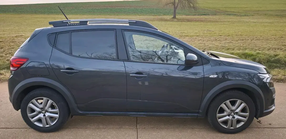 Gebraucht Dacia Sandero Stepway 101 PS (74 kW) 2021 Grau Kleinwagen