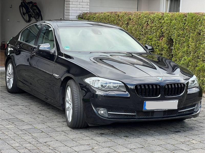 Schwarz Gebraucht 2010 BMW 530 Limousine | 12.490 € (Fairer Preis) - Bild 1/4