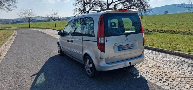 Gebraucht Mercedes Vaneo 102 PS (75 kW) 2003 Silber Van / Kleinbus
