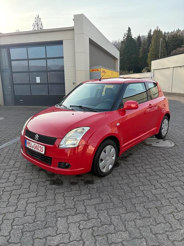 Gebraucht Suzuki Swift 92 PS (67 kW) 2009 Rot Kleinwagen