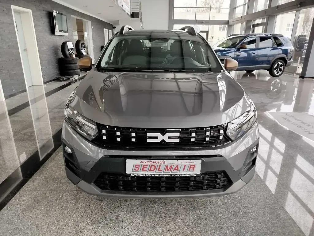 Neu Dacia Sandero Extreme 122 PS (89 kW) 2026 Grau Limousine