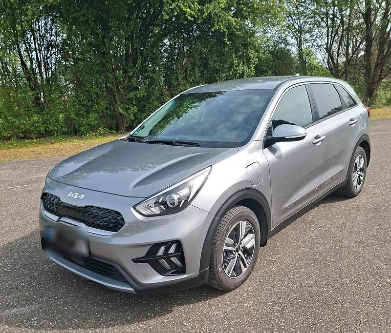 Gebraucht Kia Niro Edition 7 141 PS (103 kW) 2022 Grau SUV
