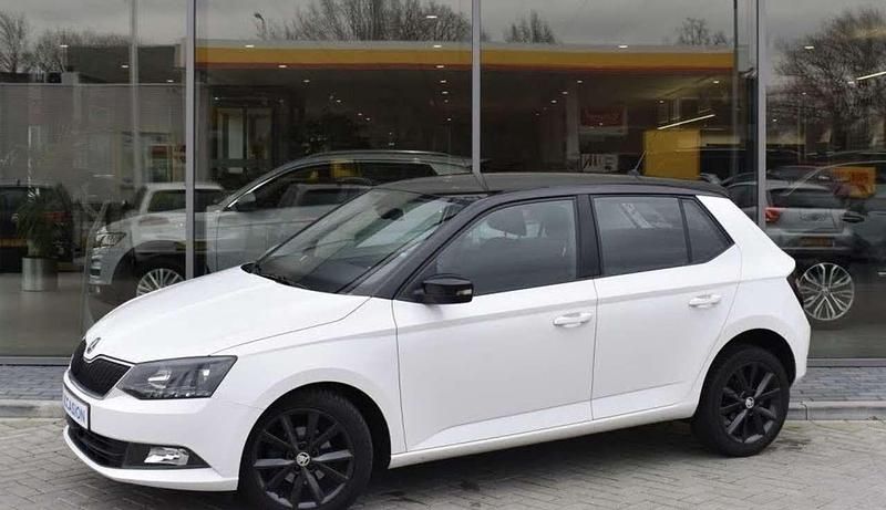 Weiß Gebraucht 2020 Skoda Fabia Style Kleinwagen | 9.500 € (Fairer Preis) - Bild 1/1