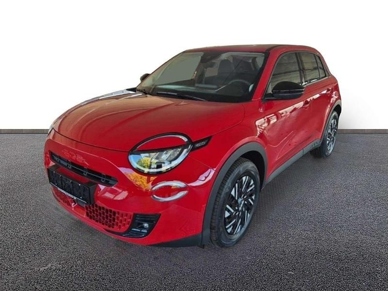Gebraucht Fiat 600 114 kW (156 PS) 2024 Rot SUV