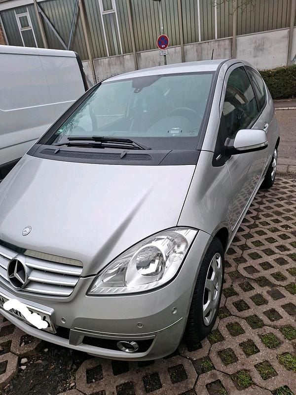 Gebraucht Mercedes A180 110 PS (80 kW) 2007 Silber Kleinwagen