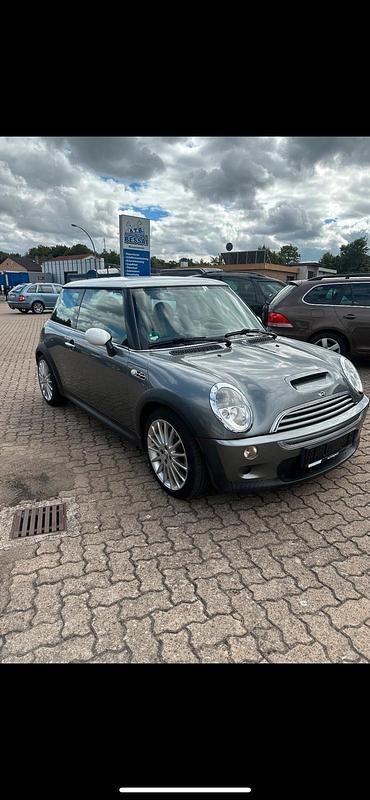 Silber Gebraucht 2004 Mini Cooper S Kleinwagen | 4.299 € (Fairer Preis) - Bild 1/4