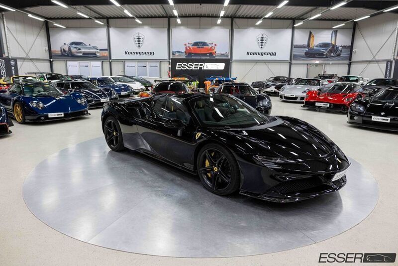 Schwarz Gebraucht 2023 Ferrari SF90 Cabrio | 459.900 € - Bild 1/4
