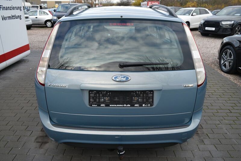 Second-hand Ford Focus Style 90 CP (66 kW) 2009 Gri Break