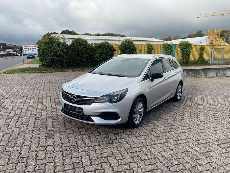 Silber Gebraucht 2021 Opel Astra Elegance Kombi | 7.200 € (Teuer) - Bild 1/4