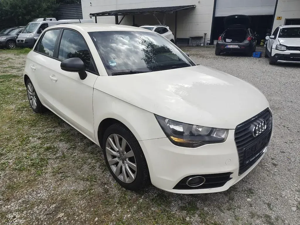 Gebraucht Audi A1 Sportback Ambition 122 PS (89 kW) 2013 Weiß Kleinwagen