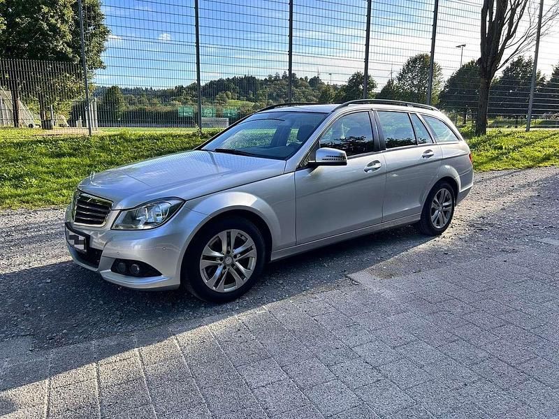 Silber Gebraucht 2013 Mercedes C220 Kombi | 8.700 € (Fairer Preis) - Bild 1/4