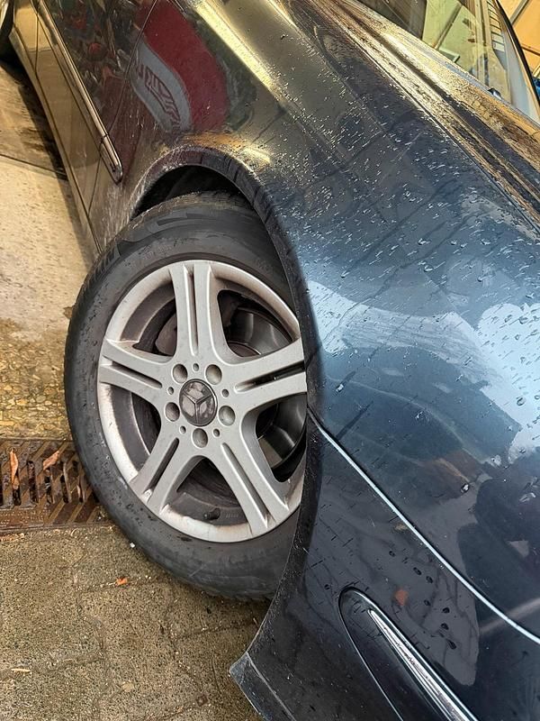 Gebraucht Mercedes E280 190 PS (139 kW) 2005 Blau Kombi