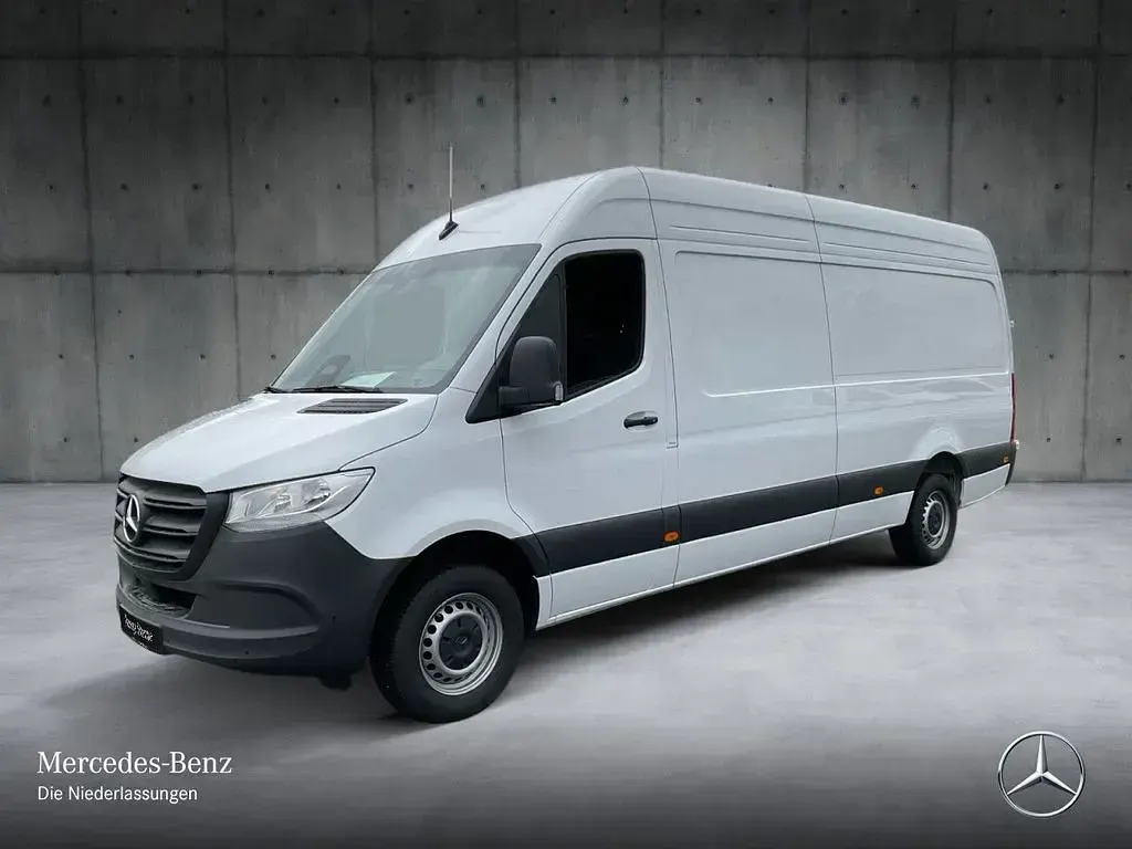 Gebraucht Mercedes Sprinter 170 PS (125 kW) 2025 Weiß Van