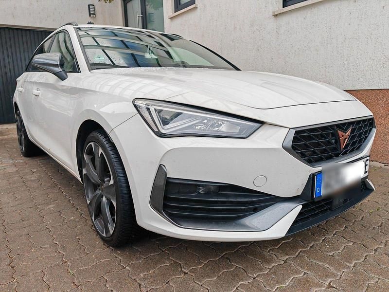 Second-hand Cupra Leon 245 CP (180 kW) 2021 Alb Break