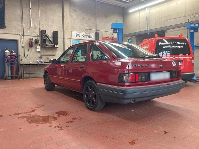 Gebraucht Ford Sierra 1990 Rot Limousine