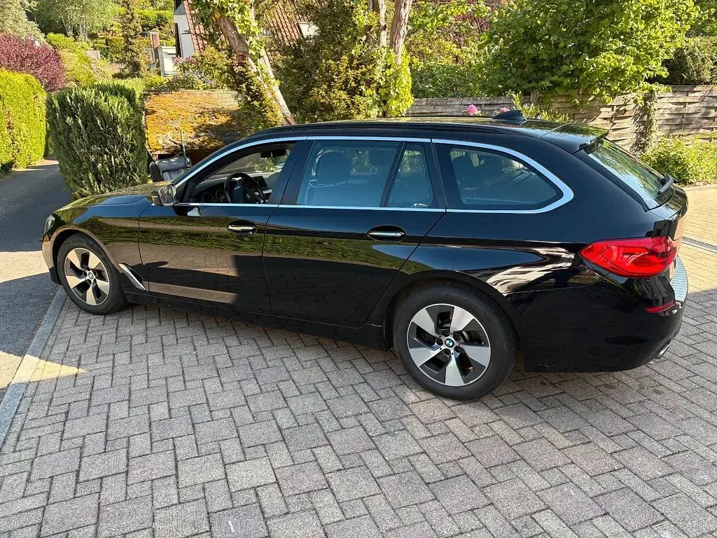 Gebraucht BMW 530 Luxury Line 265 PS (194 kW) 2017 Schwarz Kombi