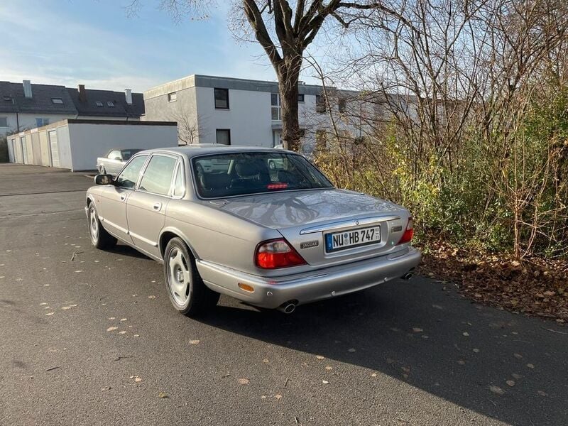Gebraucht Jaguar XJ8 Executive 237 PS (174 kW) 2002 Silber Limousine