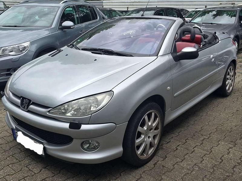 Grau Gebraucht 2004 Peugeot 206 CC Platinum Cabrio | 949 € (Guter Preis) - Bild 1/4