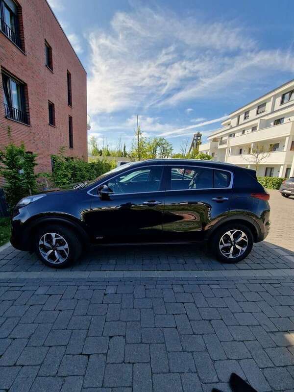 Schwarz Gebraucht 2021 Kia Sportage SUV | 21.000 € (Superpreis) - Bild 1/4