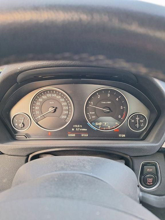 Gebraucht BMW 320 Advantage 190 PS (139 kW) 2018 Schwarz Limousine