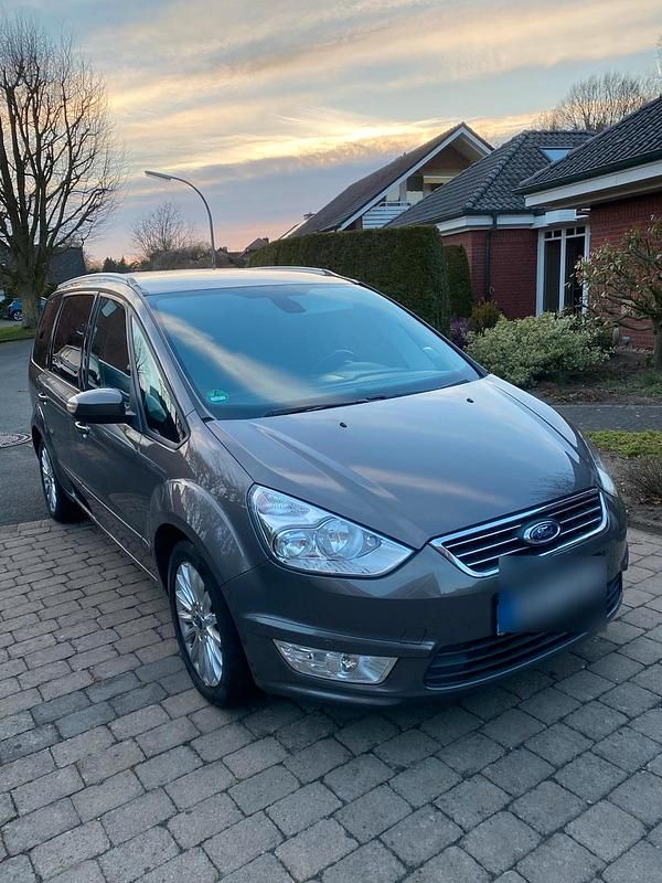 Gebraucht Ford Galaxy Champions Edition 160 PS (117 kW) 2012 Grau Van / Kleinbus
