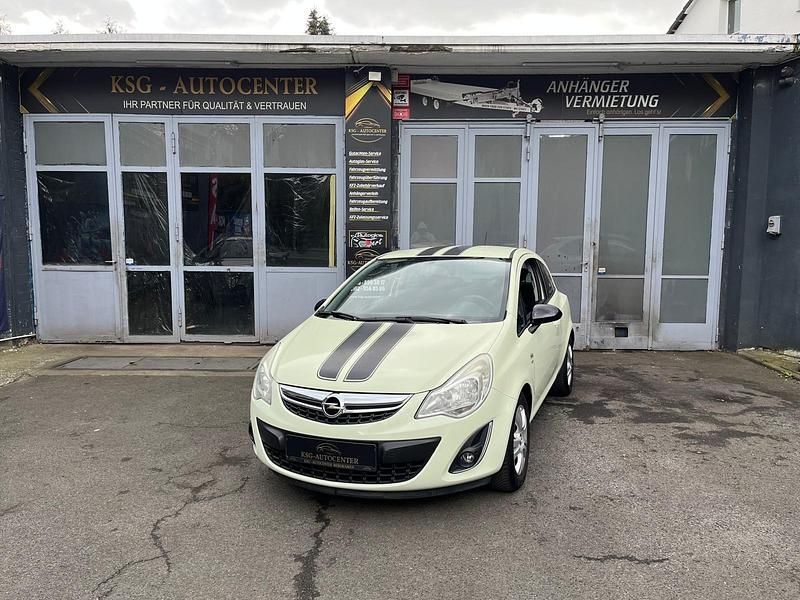 Gebraucht Opel Corsa Satellite 69 PS (50 kW) 2011 Beige Kleinwagen