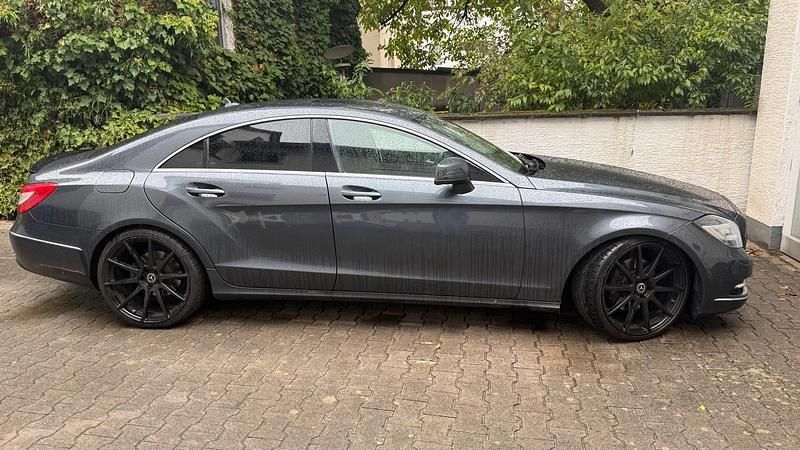 Gebraucht Mercedes CLS350 265 PS (194 kW) 2011 Grau Coupé