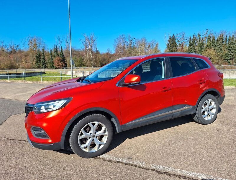 Rot Gebraucht 2019 Renault Kadjar LIMITED Deluxe SUV | 15.600 € (Fairer Preis) - Bild 1/4