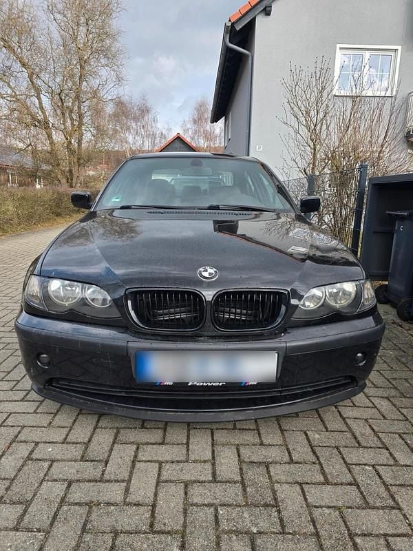 Gebraucht BMW 318 143 PS (105 kW) 2004 Schwarz Limousine