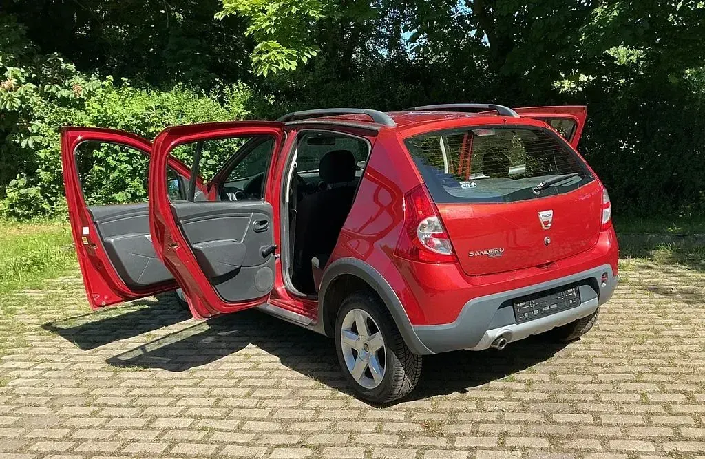 Gebraucht Dacia Sandero Stepway 87 PS (63 kW) 2010 Limousine