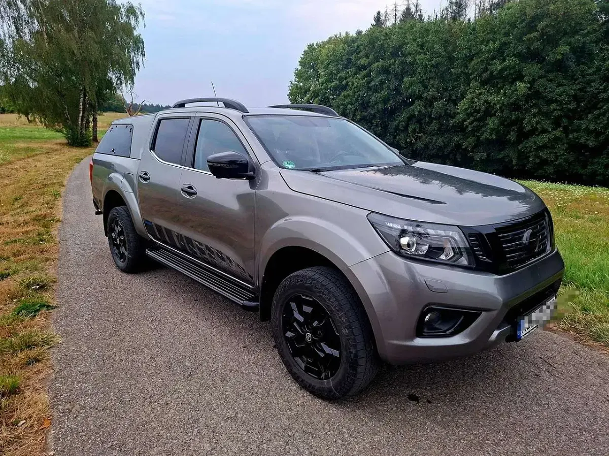 Gebraucht Nissan Navara N-Guard 190 PS (139 kW) 2021 Grau Pickup