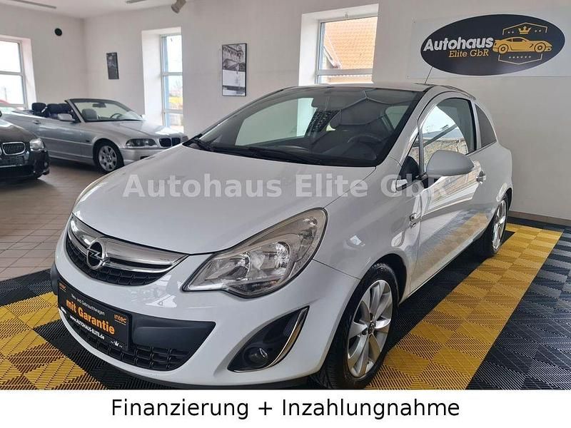Gebraucht Opel Corsa 69 PS (50 kW) 2012 Weiß Kleinwagen