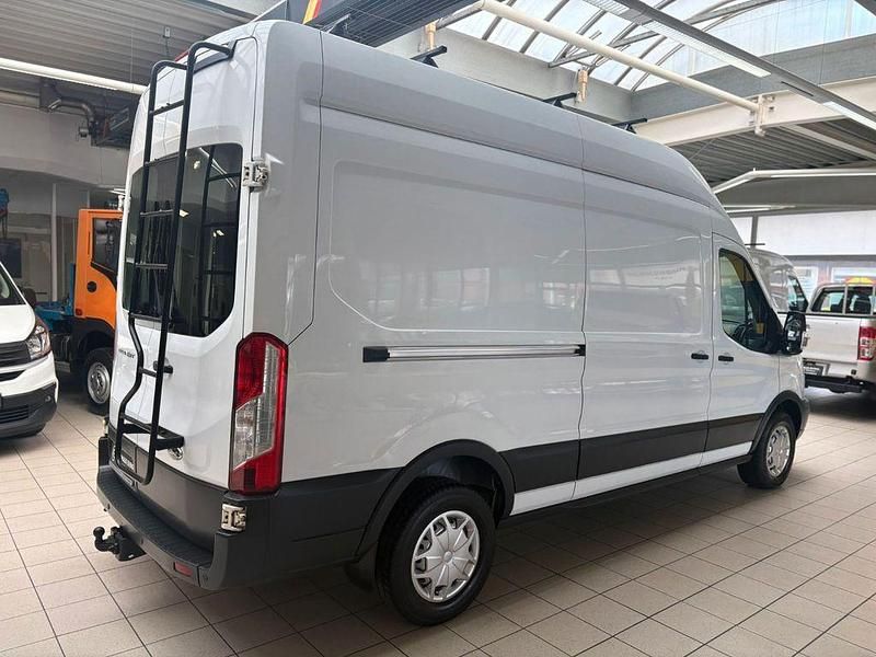Weiß Gebraucht 2016 Ford Transit Van / Kleinbus | 16.900 € (Fairer Preis) - Bild 1/4