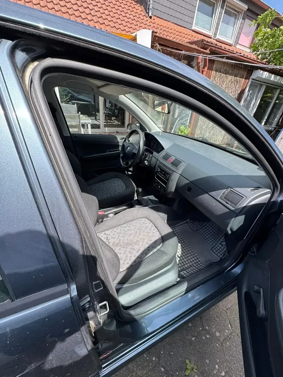 Gebraucht Skoda Fabia 75 PS (55 kW) 2006 Grau Kleinwagen