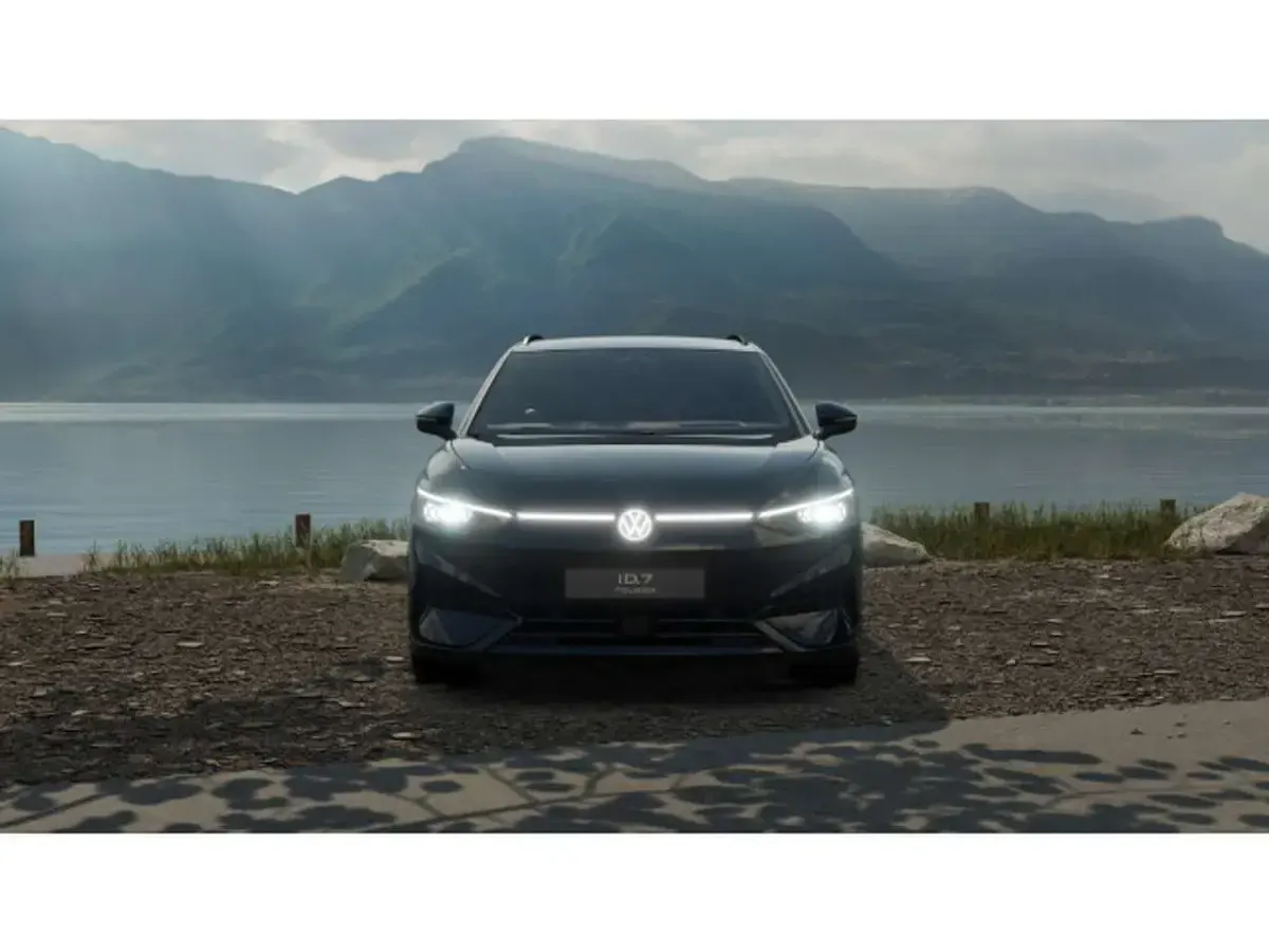 Neu VW ID.7 Pro 210 kW (286 PS) 2026 Grenadillschwarz metallic Kombi